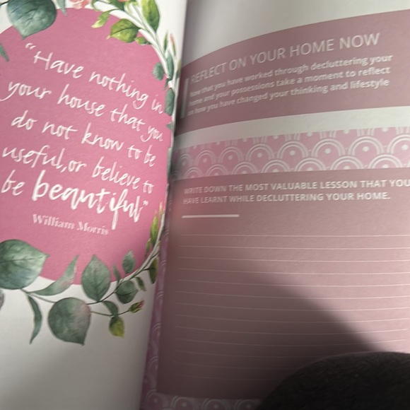 Brand new Declutter your life Book - Picture 5 of 6